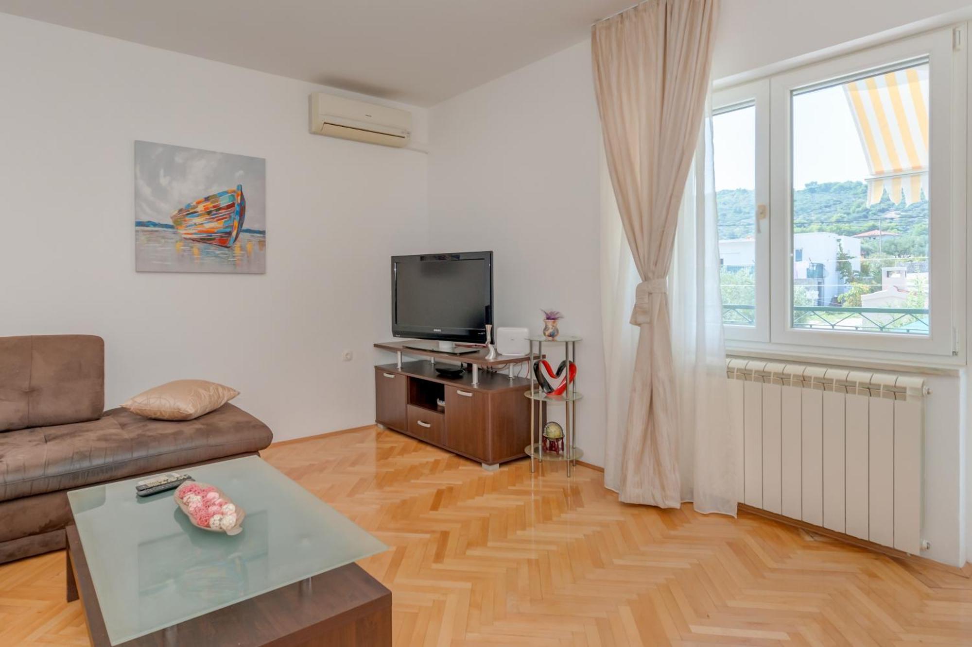 Apartments By The Sea Slatine, Ciovo - 11047 Cameră foto
